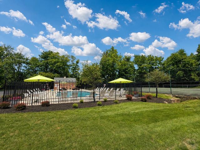 10875 Fallsington Court, Blue Ash, OH 45242