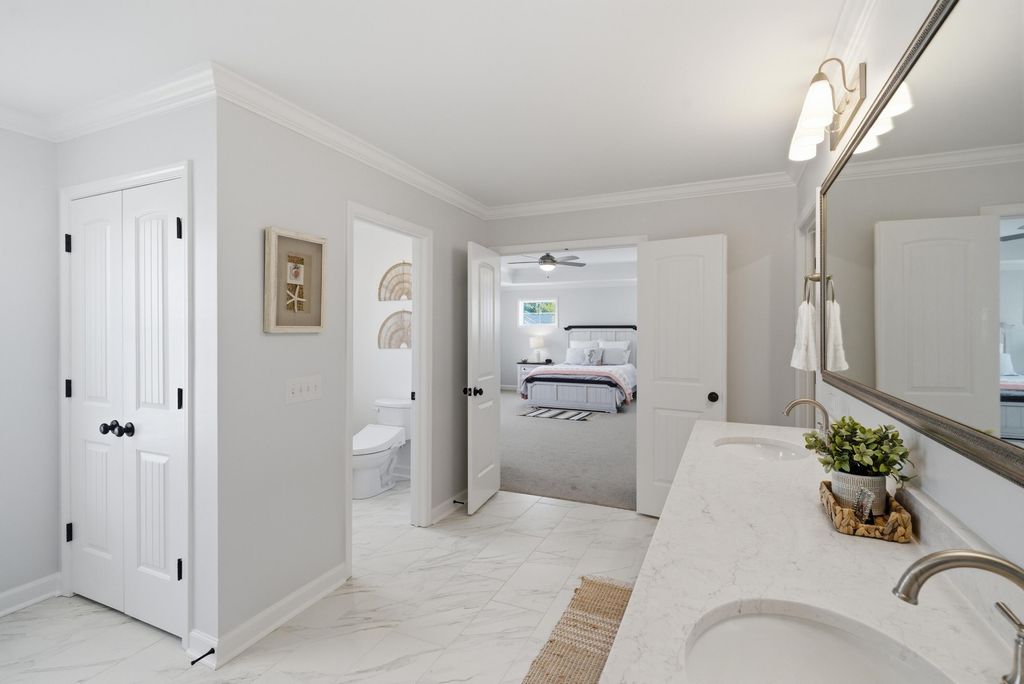 Image 33 of property listing at 1029 Saltwater Circle, Johns Island, SC 29455