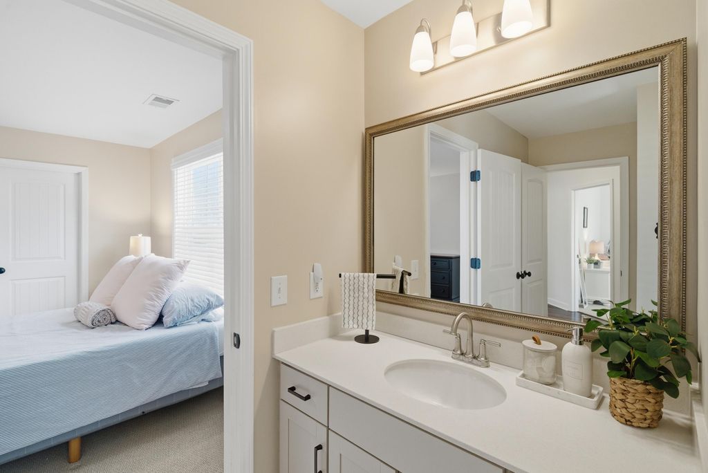 Image 42 of property listing at 1029 Saltwater Circle, Johns Island, SC 29455