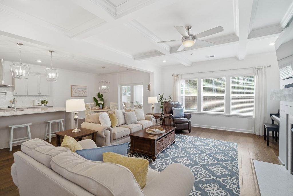 Image 8 of property listing at 1029 Saltwater Circle, Johns Island, SC 29455