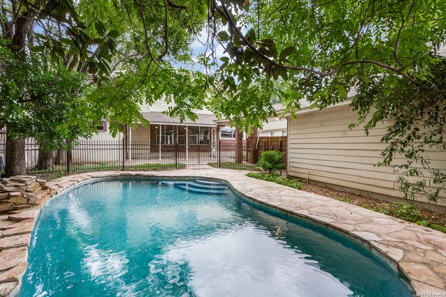 13803 Shavano Glenn, San Antonio, TX 78230