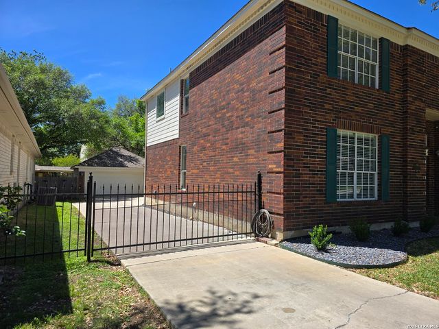 13803 Shavano Glenn, San Antonio, TX 78230