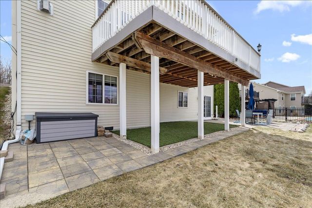 630 Polaris STREET, West Bend, WI 53095