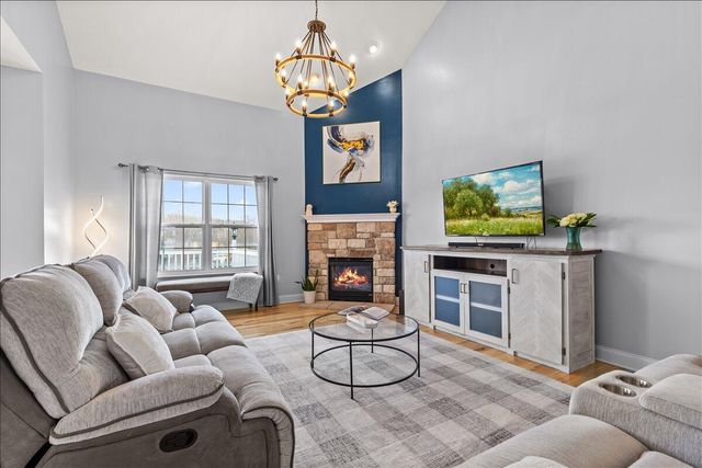 630 Polaris STREET, West Bend, WI 53095