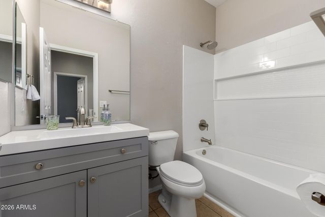 2102 E YELLOWSTONE Place, Chandler, AZ 85249