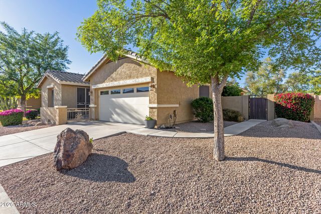 2102 E YELLOWSTONE Place, Chandler, AZ 85249