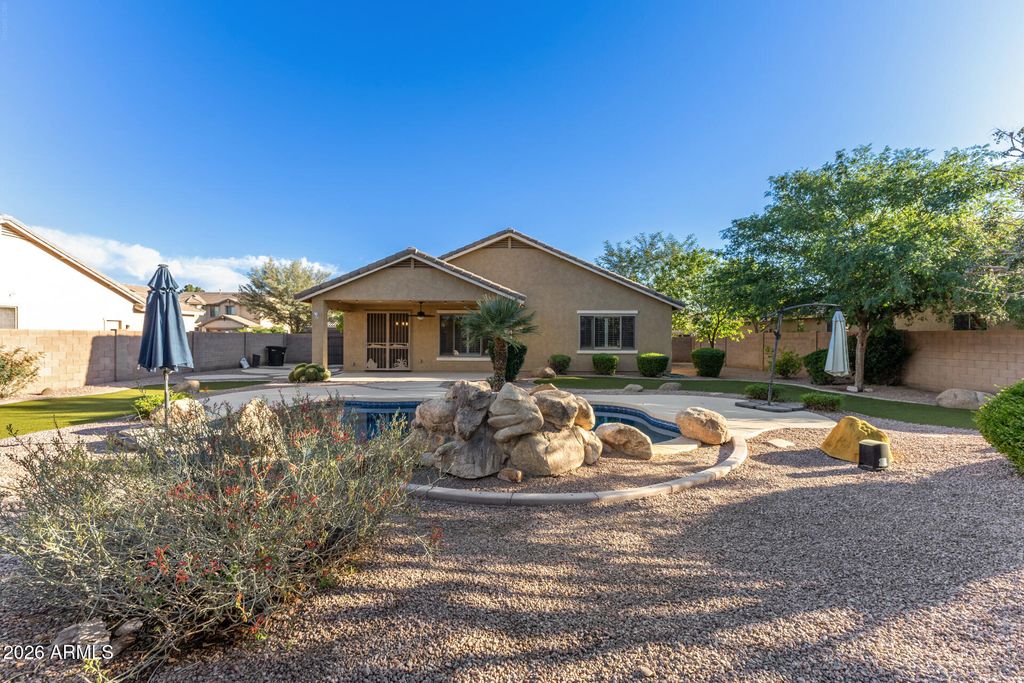 Image 26 of property listing at 2102 E YELLOWSTONE Place, Chandler, AZ 85249
