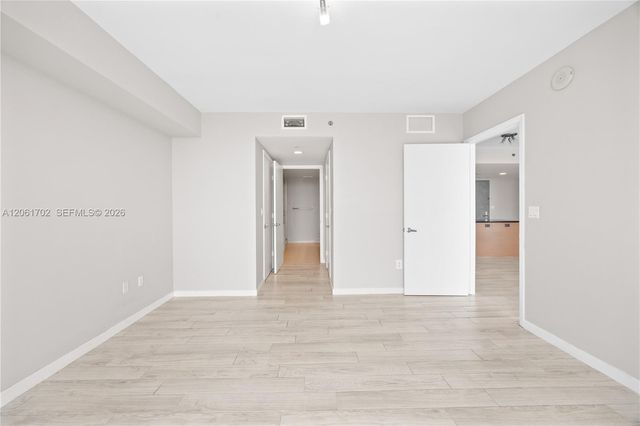 50 Biscayne Boulevard 4706, Miami, FL 33132