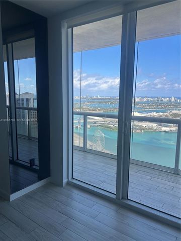 50 Biscayne Boulevard 4706, Miami, FL 33132