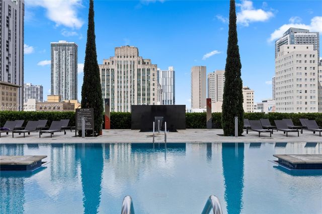 50 Biscayne Boulevard 4706, Miami, FL 33132