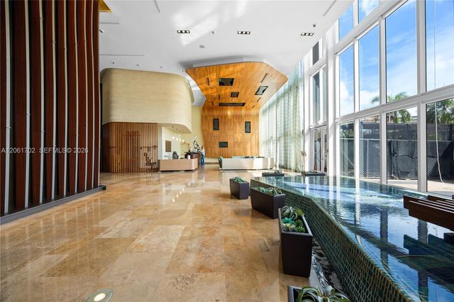 50 Biscayne Boulevard 4706, Miami, FL 33132