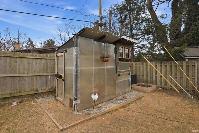 60124 Saint Joseph Street, South Bend, IN 46614