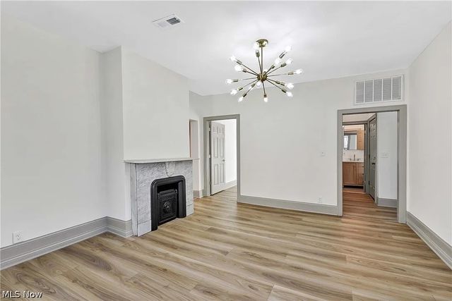 3401 Clinton Avenue, Cleveland, OH 44113
