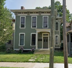 3401 Clinton Avenue, Cleveland, OH 44113