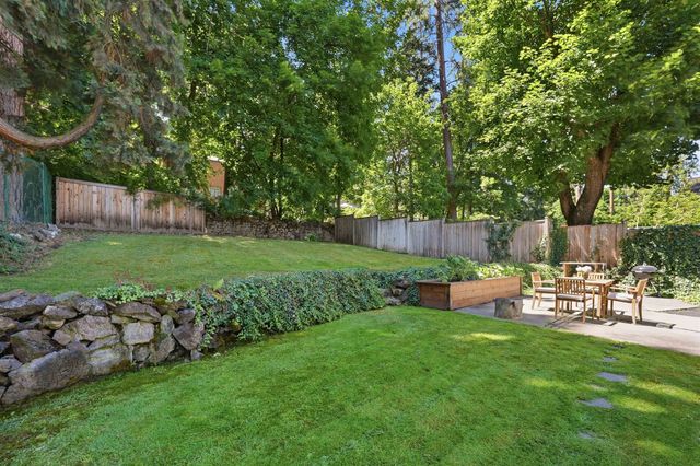 1224 E 19th Ave, Spokane, WA 99203