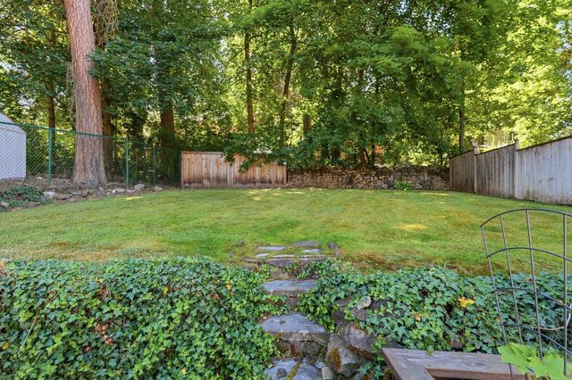 1224 E 19th Ave, Spokane, WA 99203