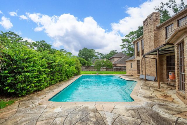 6738 Apple Valley Lane, Houston, TX 77069