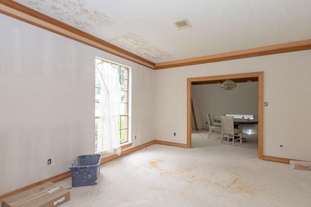 6738 Apple Valley Lane, Houston, TX 77069