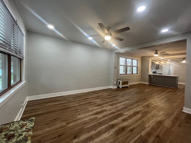 3712 S Union Avenue, Chicago, IL 60609
