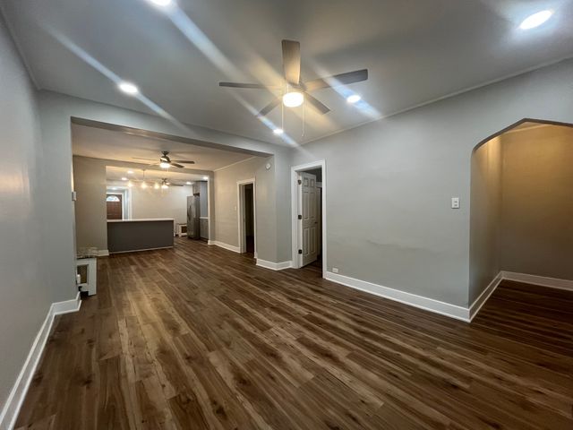 3712 S Union Avenue, Chicago, IL 60609