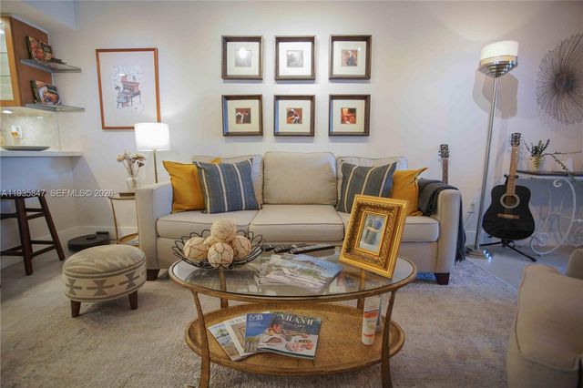 5880 Collins Ave 302, Miami Beach, FL 33140