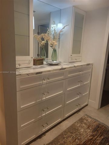 5880 Collins Ave 302, Miami Beach, FL 33140