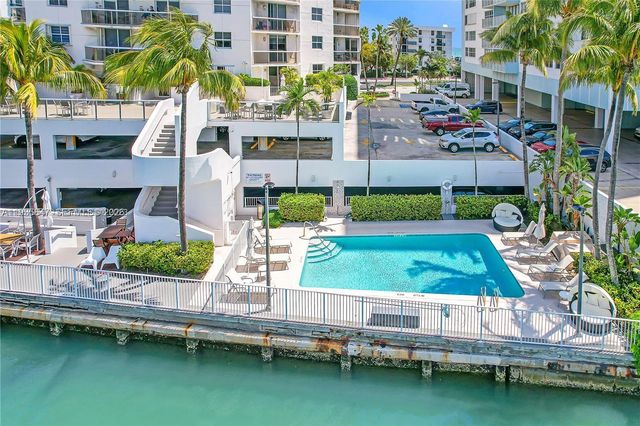 5880 Collins Ave 302, Miami Beach, FL 33140