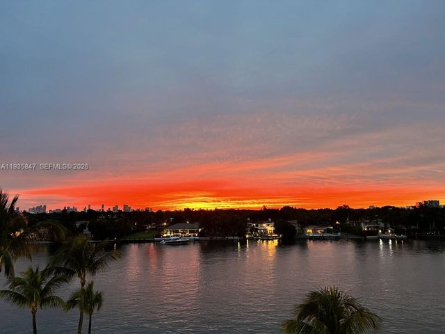 5880 Collins Ave 302, Miami Beach, FL 33140