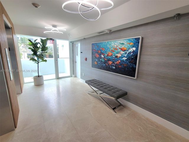 5880 Collins Ave 302, Miami Beach, FL 33140