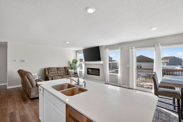 1004 Dee Street SE, Bondurant, IA 50035