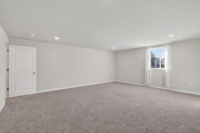 1004 Dee Street SE, Bondurant, IA 50035