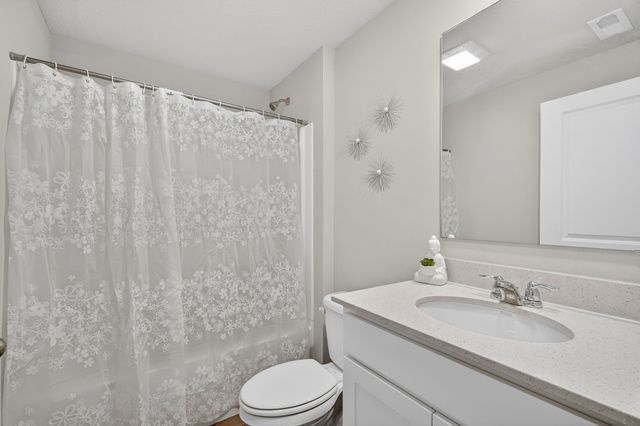 1004 Dee Street SE, Bondurant, IA 50035