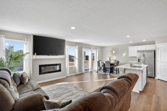 1004 Dee Street SE, Bondurant, IA 50035