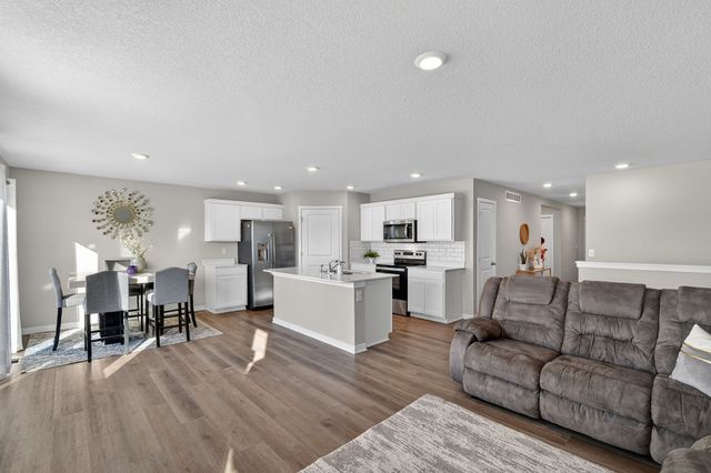 1004 Dee Street SE, Bondurant, IA 50035