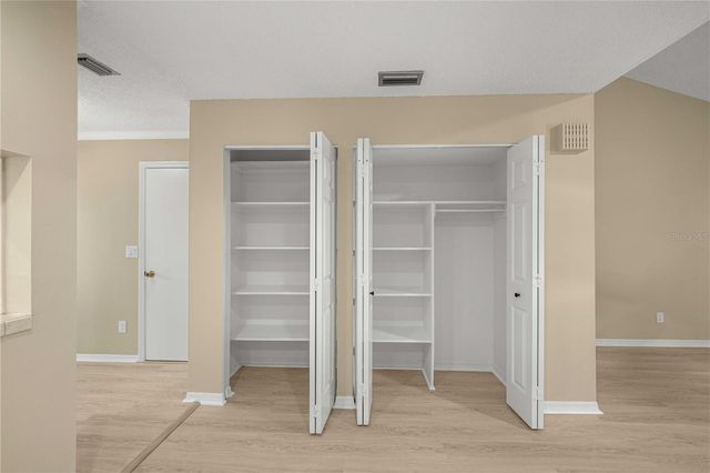 3856 NE 19TH STREET CIRCLE, Ocala, FL 34470