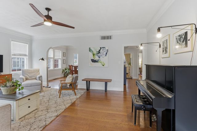 880 N MCLEAN BLVD, Memphis, TN 38107