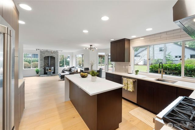 22314 SE 290th Street, Black Diamond, WA 98010