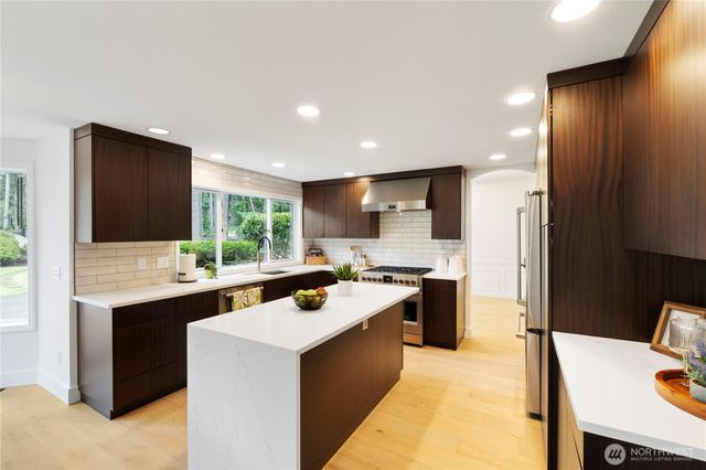 22314 SE 290th Street, Black Diamond, WA 98010