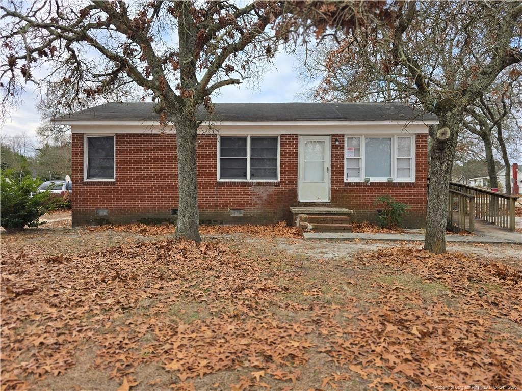 206 Seventh Street, Spring Lake, NC 28390