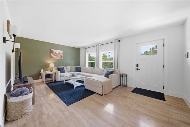 10200 Indian Hill Rd, Newcastle, CA 95658