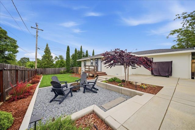 10200 Indian Hill Rd, Newcastle, CA 95658