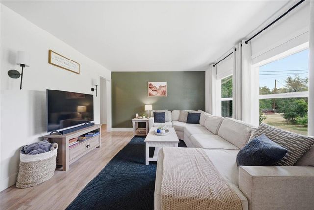 10200 Indian Hill Rd, Newcastle, CA 95658