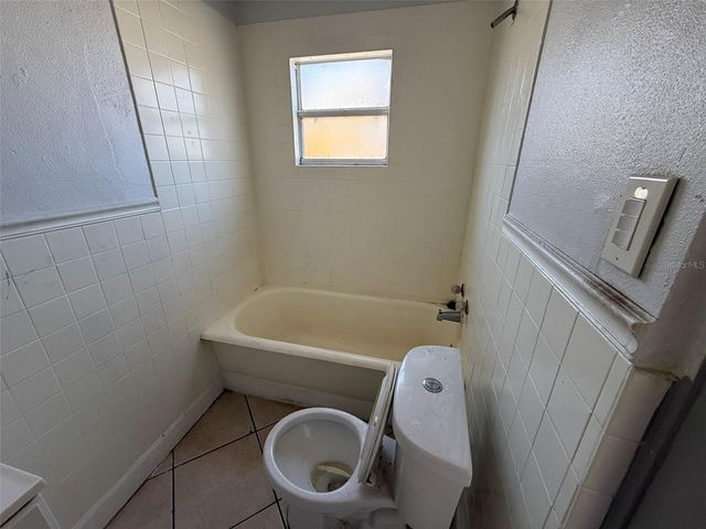 1201 OAKHILL STREET, Lakeland, FL 33815