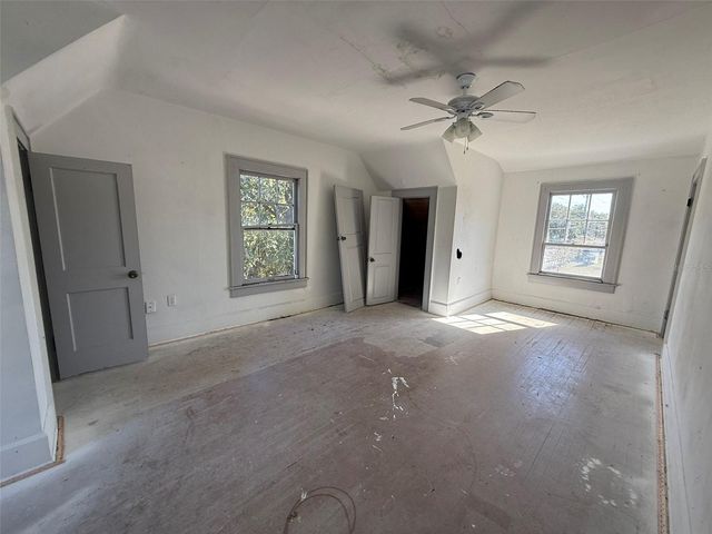 1201 OAKHILL STREET, Lakeland, FL 33815