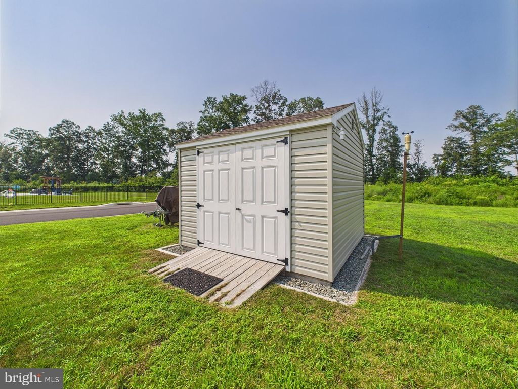 126 LENNOX CT, Camden Wyoming, DE 19934