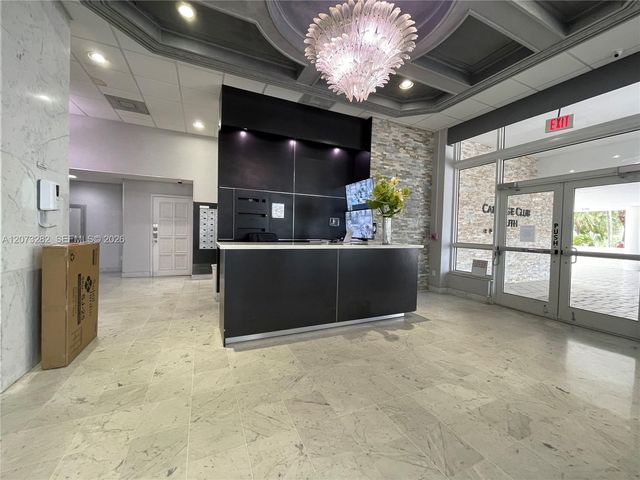 5001 Collins Avenue 15D, Miami Beach, FL 33140