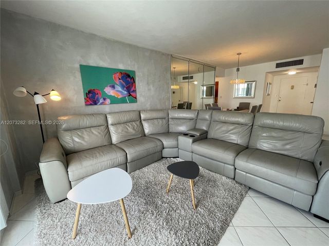 5001 Collins Avenue 15D, Miami Beach, FL 33140