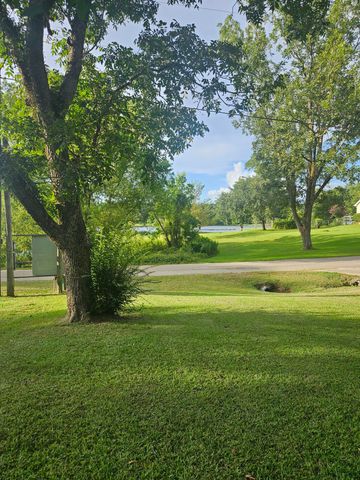 67 Duke Ave., Purvis, MS 39475