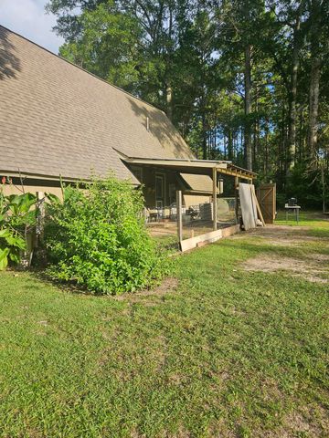 67 Duke Ave., Purvis, MS 39475