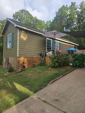 67 Duke Ave., Purvis, MS 39475